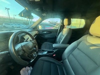 Unleash spirited performance and impressive efficiency with this exceptional used 2023 Chevrolet Tra... (image 3)