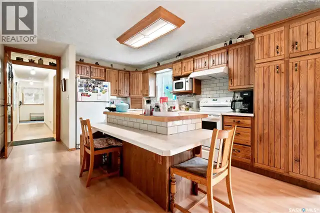 4 Pine STREET Katepwa Beach, Saskatchewan in Houses for Sale in Regina - Image 6
