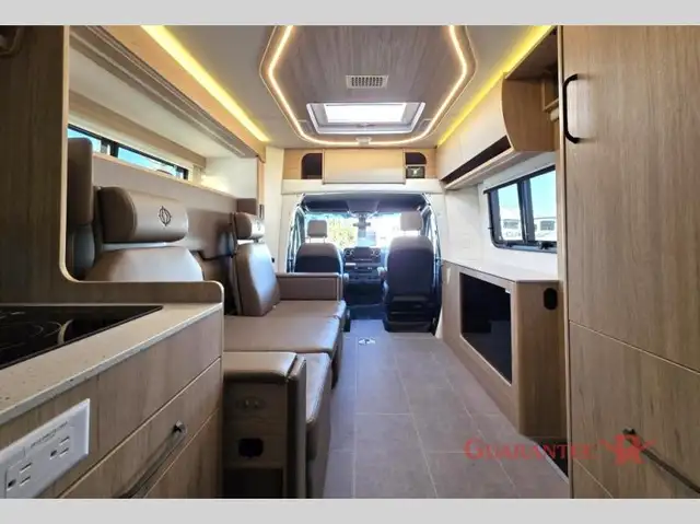 2026 Triple E ( LEISURE TRAVEL VANS ) Unity 24MBL in RVs & Motorhomes in Calgary - Image 17