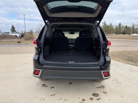 IIHS Top Safety Pick+. This Toyota Highlander boasts a Regular Unleaded V-6 3.5 L/211 engine powerin... (image 9)