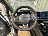 This Dealership Demo 2024 Chrysler Pacifica Hybrid Pinnacle 2WD has the 3.6L Pentastar Vvt V6 Hybrid... (image 8)