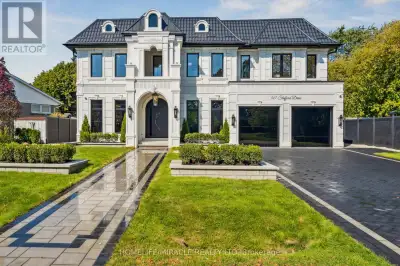 Welcome to 517 Stafford Drive, an architectural masterpiece in the heart of Oakville where luxury, i...