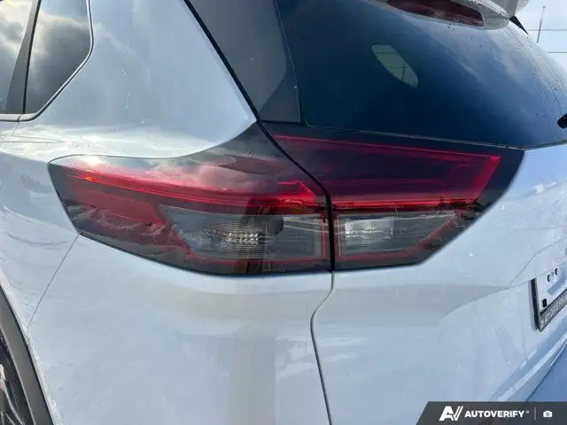 2024 Nissan Rogue SV Awd | Cloth | Moonroof | Accident Free in Cars & Trucks in Mississauga / Peel Region - Image 15