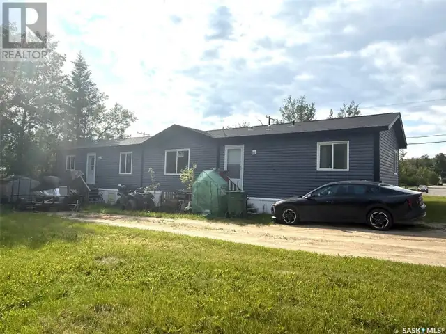 17 1703 Bedford DRIVE La Ronge, Saskatchewan in Houses for Sale in La Ronge - Image 2