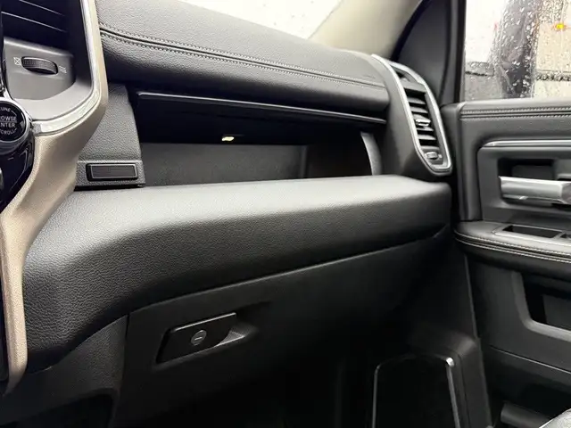 2024 Ram 5500 Heavy Duty Laramie 4x4 Crew Cab Cummins Service Tr in Heavy Trucks in Regina - Image 63