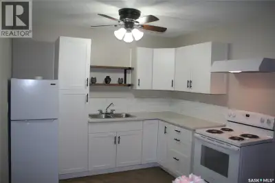 Welcome to 6-4505 Rae Street, REGINA, Sask. First level condo in Southland Gardens Condominums. Read...