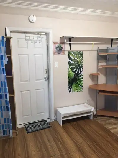 Room for Newcomers – All Inclusive – Near Transit, View more