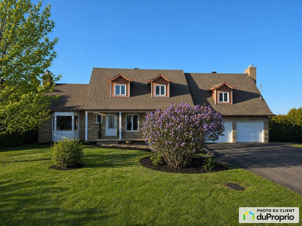 $767,000 - 2 Storey for sale in St-Isidore-De-Laprairie — photo 1