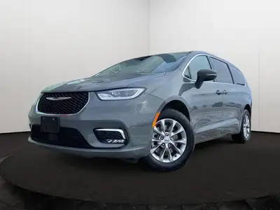 This Chrysler Pacifica has a powerful Regular Unleaded V-6 3.6 L/220 engine powering this Automatic...