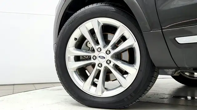 2019 Ford Explorer XLT5049261906264268816