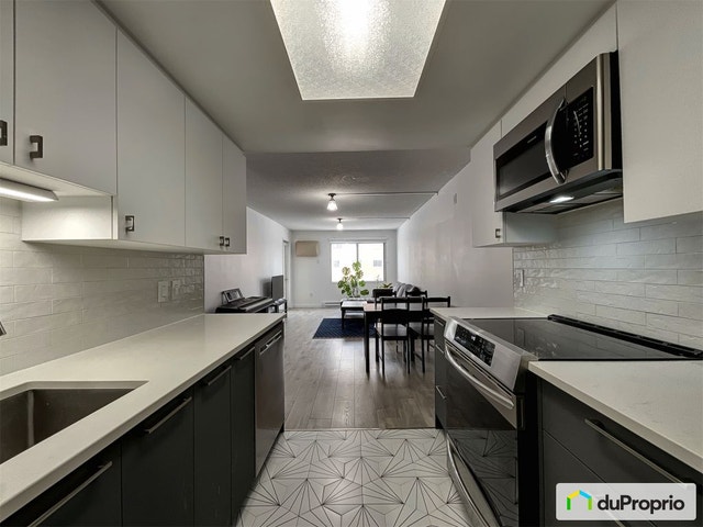 $367,000 - Condominium for sale in Anjou — photo 1