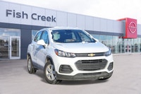 Designed for urban adventurers and those seeking agile versatility, the 2021 Chevrolet Trax LS offer... (image 8)