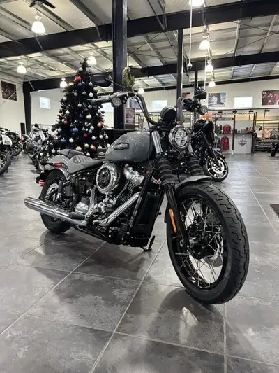 Oppotunity doesn't knock it RUMBLES!!! Looking for a Have you always wanted a Harley? Financing and...