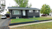 6 H AVENUE Willow Bunch, Saskatchewan