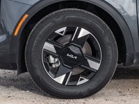 Looking for a stylish, ultra-spacious, and efficient compact SUV for your daily commute and family r... (image 3)