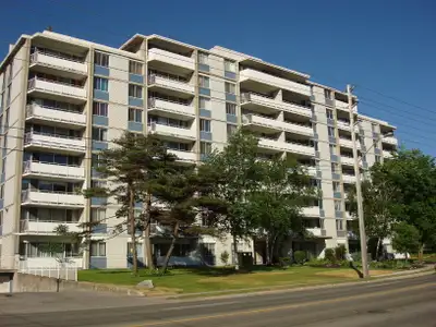 186 EDINBURGH ROAD SOUTH, GUELPH 2 BEDROOM UNIT FOR RENT NOW. -Available units are located in this h...