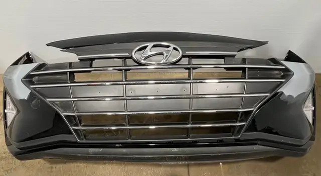 2019-2020 Elantra Bumper w/o adaptive cruise 2.0L in Auto Body Parts in St. Catharines
