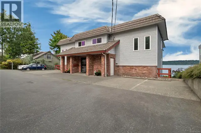 2 553 Island Hwy Campbell River, British Columbia in Condos for Sale in Campbell River - Image 4