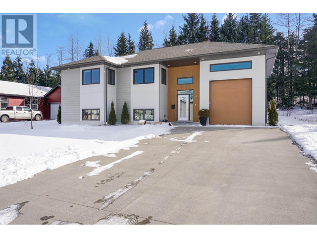 57 WOZNEY STREET Kitimat, British Columbia in Houses for Sale in Kitimat