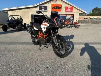 Available at our Angus location 2017 KTM 1290 Super Adventure RUNSTOPPABLE True adventure takes guts...