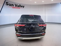 KEYLESS ENTRY I POWER MOONROOF I REAR CAMERA I HEATED STEERING I HEATED SEATS I MULTIPLE DRIVE MODES... (image 6)