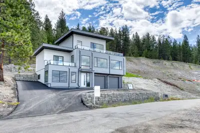 Tremendous views of Okanagan lake and the beautiful valley below from this brand new 2392 sq ft home...
