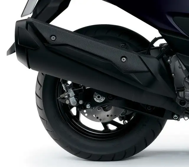 2025 Suzuki Burgman 400 in Scooters & Pocket Bikes in Ottawa - Image 16