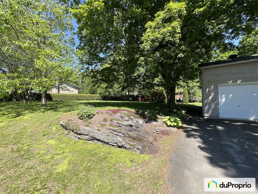 $678,000 - Bungalow for sale in Granby — photo 3