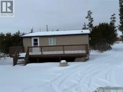 Neat as a button, bright and open one bedroom home in the Community of Crutwell. Priced at $106,900....