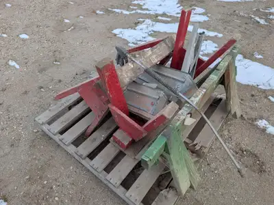 Qty Of Sawhorses SAWHORSE