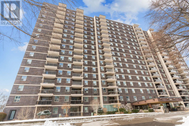 1605 - 966 INVERHOUSE DRIVE Mississauga, Ontario in Condos for Sale in Mississauga / Peel Region