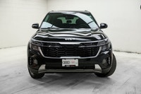 Discover the ultimate blend of comfort, capability, and cutting-edge technology with this pristine 2... (image 1)