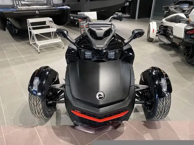 2024 Can-Am Spyder F3 S in Sport Bikes in Norfolk County - Image 10
