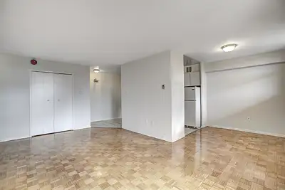 Brampton 2 Bedrooms Apartment for Rent - 186 Church Street, East, View more