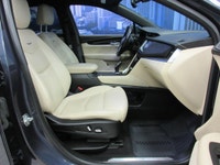 CADILLAC XT5 2019 AWD V6 3.6L 4X4 TOUT ÉQUIPÉ / INTÉRIEUR EN CUIR CHAUFFANT ET ÉLECTRIQUE / AIR CLIM... (image 8)