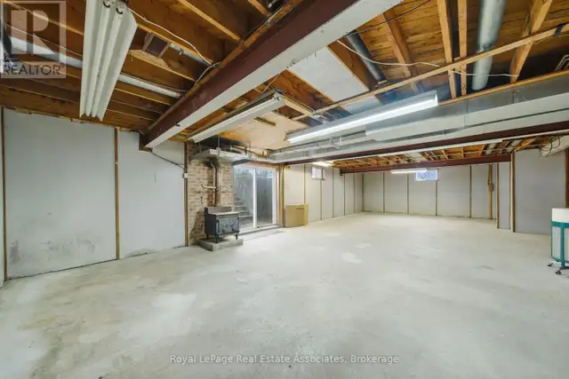 1137 RIDGE ROAD Hamilton, Ontario in Land for Sale in Hamilton - Image 36