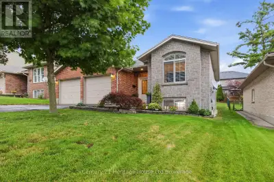 Welcome to 22 Hillside Drive, Ingersoll! Bright, beautifully maintained and move-in ready, this 3+1...