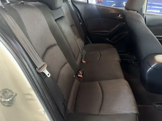 2015 Mazda Mazda3 4dr Sdn Man GS in Cars & Trucks in Longueuil / South Shore - Image 13