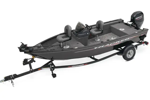 2026 TRACKER SuperGuide V-16 SC fishing boat in Powerboats & Motorboats in Prince Albert - Image 2