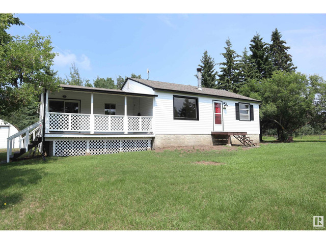 272070 HWY 616 Rural Wetaskiwin County, Alberta in Houses for Sale in Edmonton - Image 3