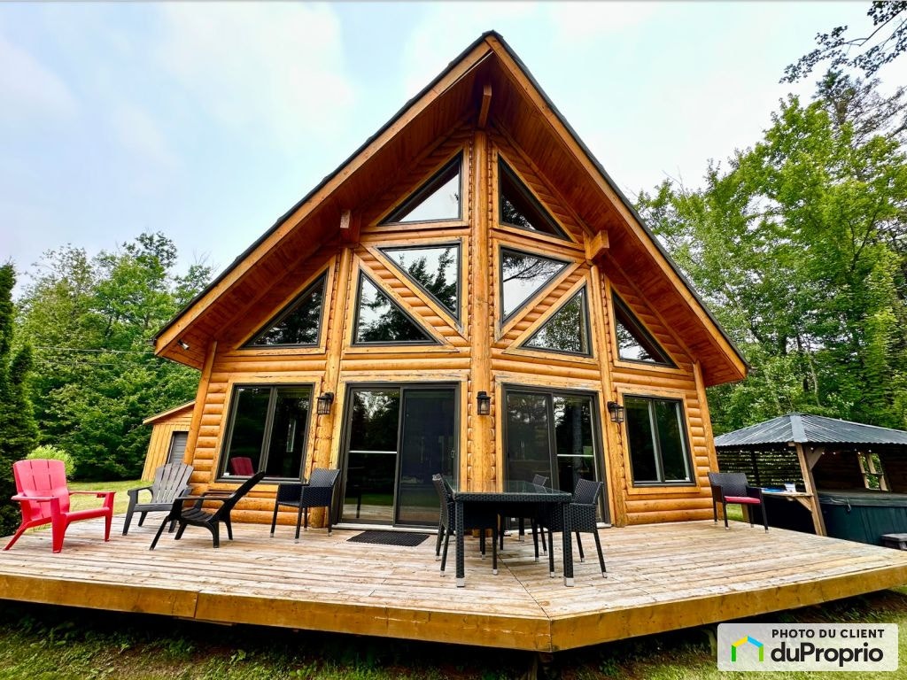 $545,000 - Price Taxes Not Included - Cottage in Stukely-Sud — photo 2
