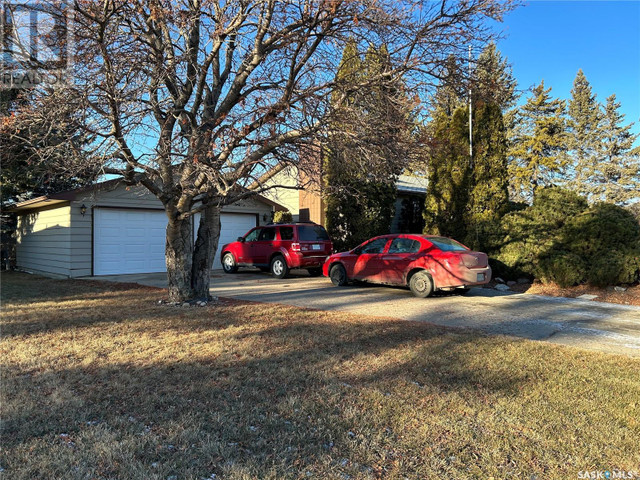 1291 112th STREET North Battleford, Saskatchewan in Houses for Sale in Saskatoon - Image 2
