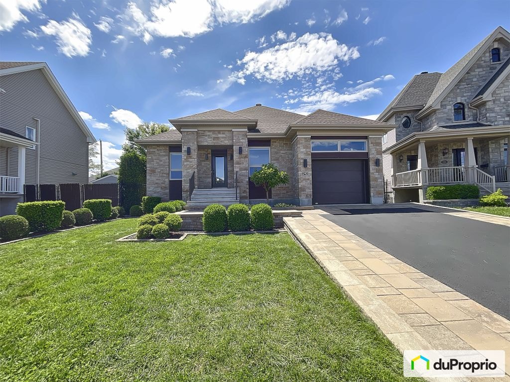 $799,900 - Bungalow for sale in Ste-Marthe-Sur-Le-Lac — photo 2