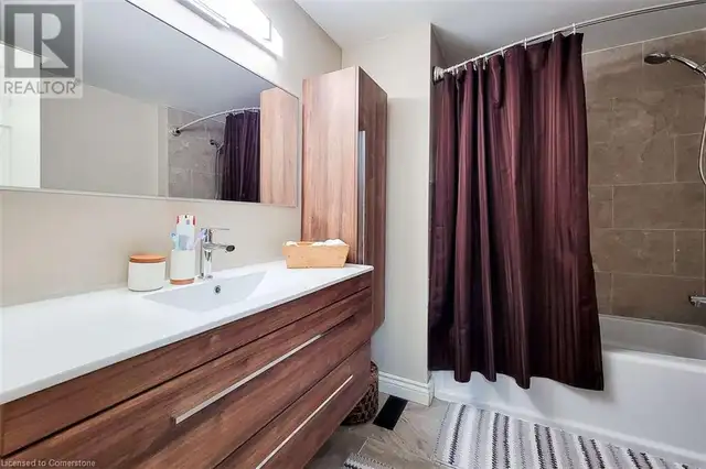 339 MACINTOSH Drive Stoney Creek, Ontario in Houses for Sale in Hamilton - Image 13