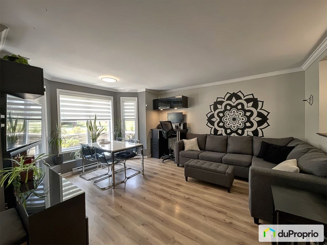 $380,000 - Condominium for sale in Longueuil (St-Hubert) — photo 1