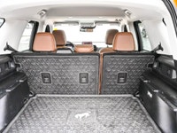 // ACCIDENT FREE! // // SINGLE OWNER! // Discover the adventure-ready 2023 Ford Bronco Sport Outer B... (image 9)