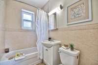 SPACIOUS 2 BEDROOM APARTMENT FOR RENT IN BROCKVILLE! SELECT APARTMENTS FULLY REVITALIZED WITH PREMIU... (image 7)