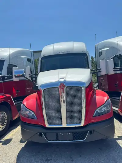 2022 Kenworth T680 Next-Gen Paccar MX-13 6 Cylinder 12.9 L Diesel 456 hp Engine, Auxiliary Power Uni...