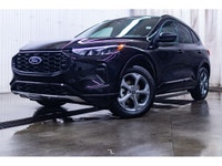 **ONE OWNER - ACCIDENT FREE** 27,369 KM This 2024 Ford Escape AWD ST Line is powered by a 1.5L EcoBo... (image 3)