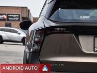 Heated Seats, Blind Spot Detection, Lane Departure Warning, Apple CarPlay, Android Auto! Make the mo... (image 5)